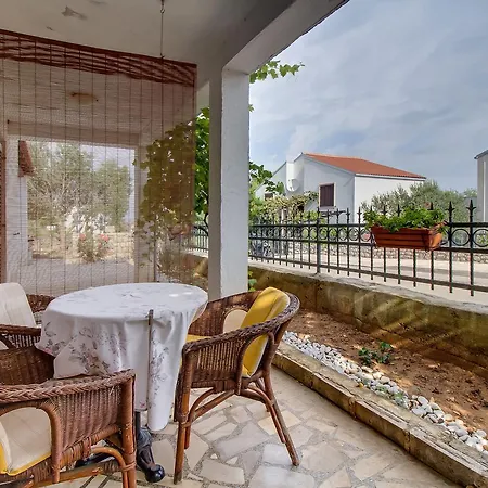 Apartments Vanda Mali Losinj Exterior photo